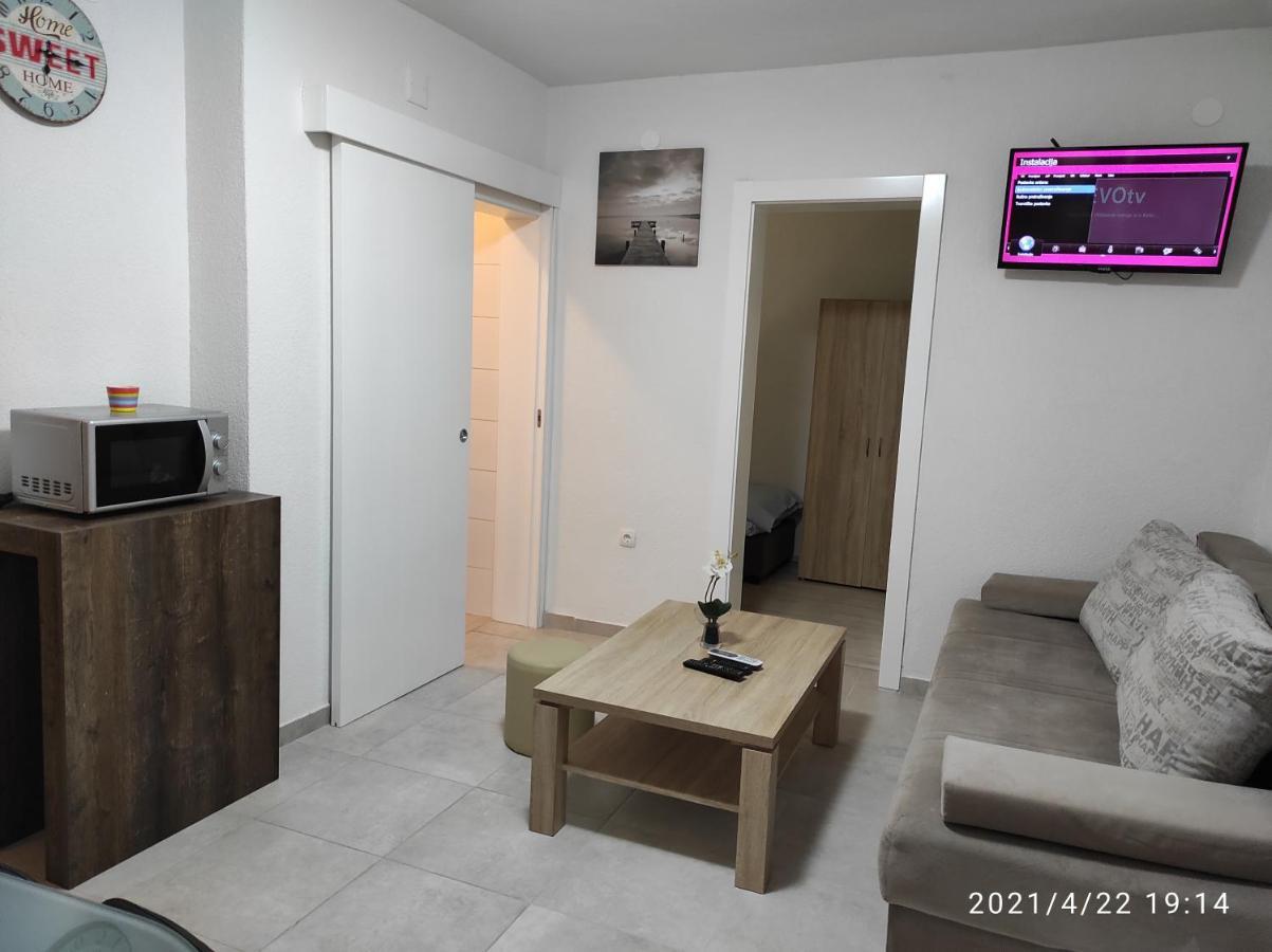 Apartmani Quattro 斯塔利格拉德-帕克利尼卡 外观 照片