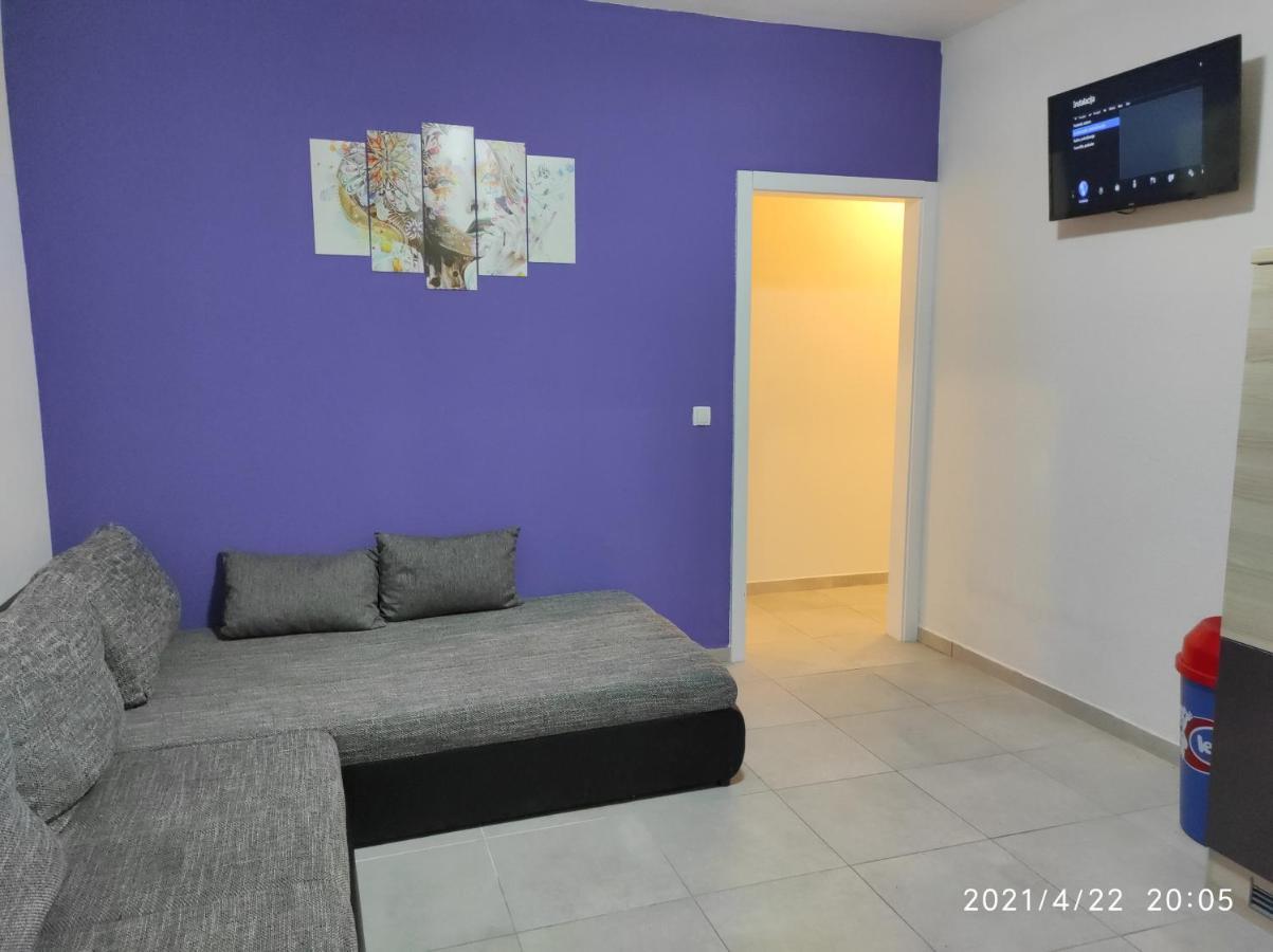 Apartmani Quattro 斯塔利格拉德-帕克利尼卡 外观 照片