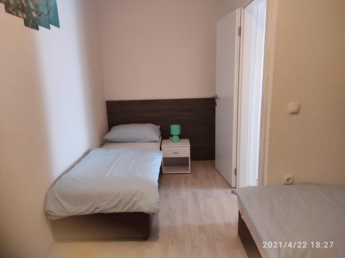 Apartmani Quattro 斯塔利格拉德-帕克利尼卡 外观 照片